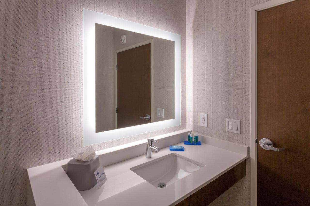 Holiday Inn Express & Suites - Seattle South - Tukwila By Ihg Extérieur photo